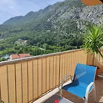 The A View Apartment *